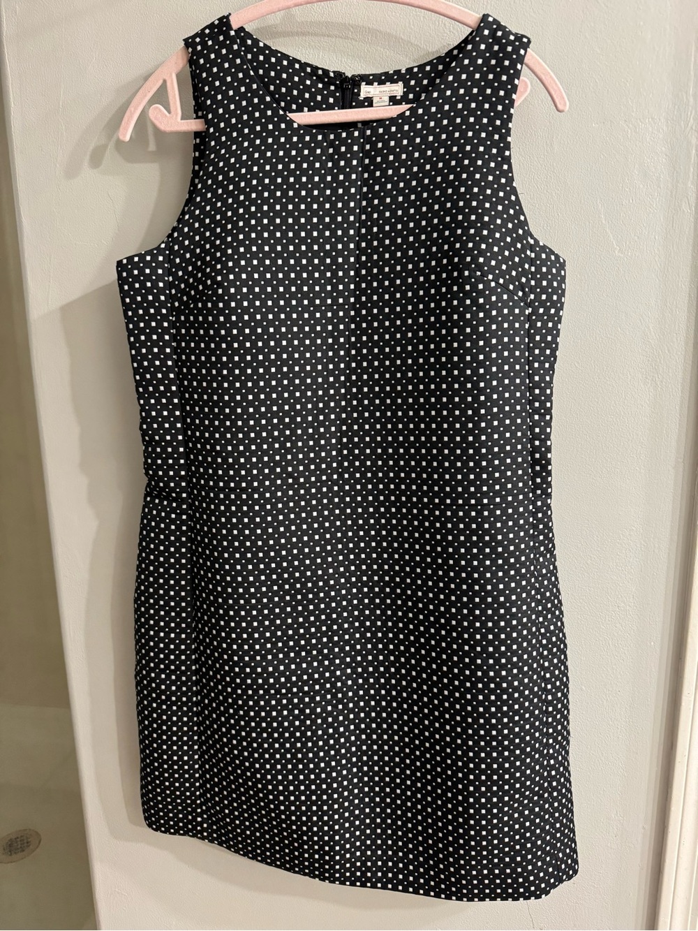 GAP Black and White Polka Dot Sleeveless Shift Dress